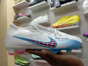 Latest Nike Mercurial Vapor 15 Air Zoom-Low Football Shoes