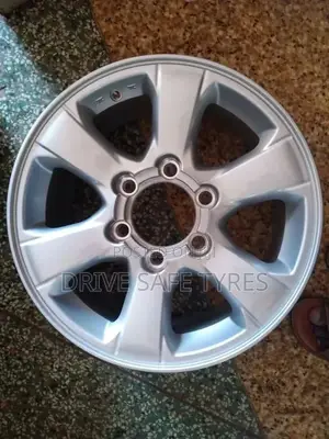 16 Inch Dmax Rim (Japan)