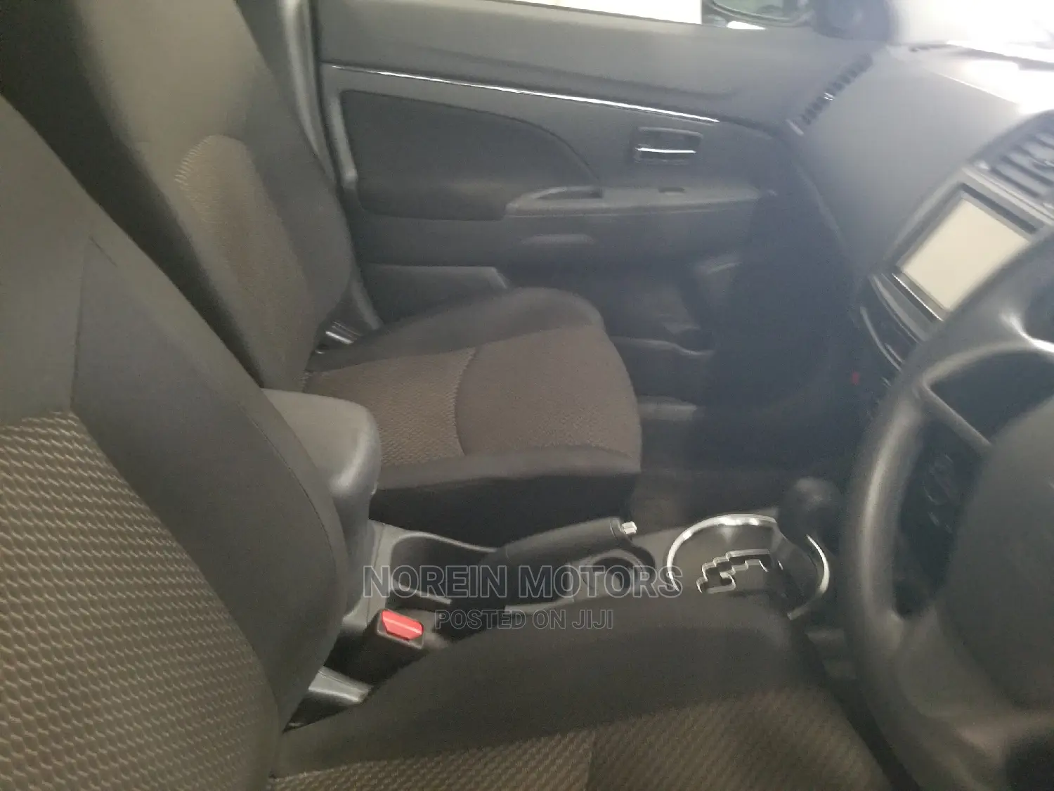 Mitsubishi RVR 2016 Blue