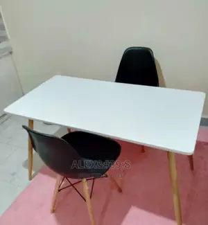 Eames Chair Eames Table