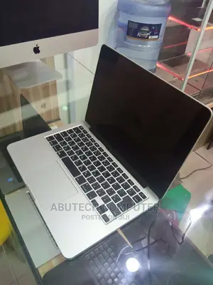 Laptop Apple MacBook Pro 2015 16GB Intel Core I5 SSD 256GB