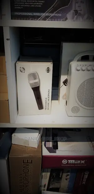 Professional Dynamic Wired Microphone