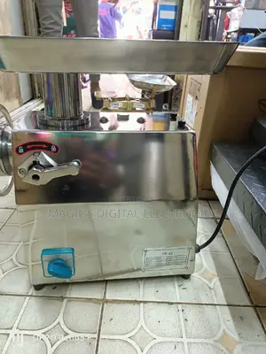Meat Mincer M22 With Reverse Gear