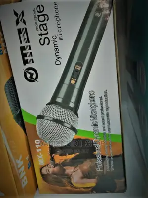 Max Stage Microphone Wired