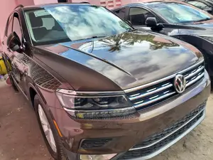 Volkswagen Tiguan 2017 Gold