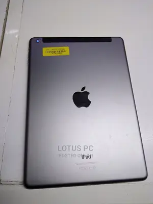 Apple iPad Air 32 GB Gray