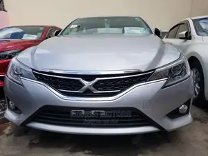 Toyota Mark X 2.5 AWD 2016 Silver
