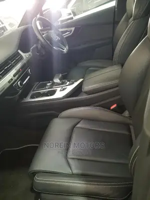 Audi Q7 2015 Black