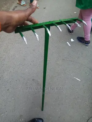 Juakali Metal Rake