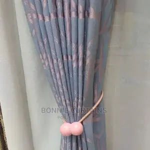 Plain Curtains Available in Affordable Prices