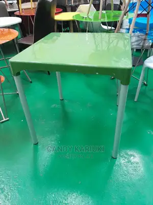 High Quality Restaurant Table