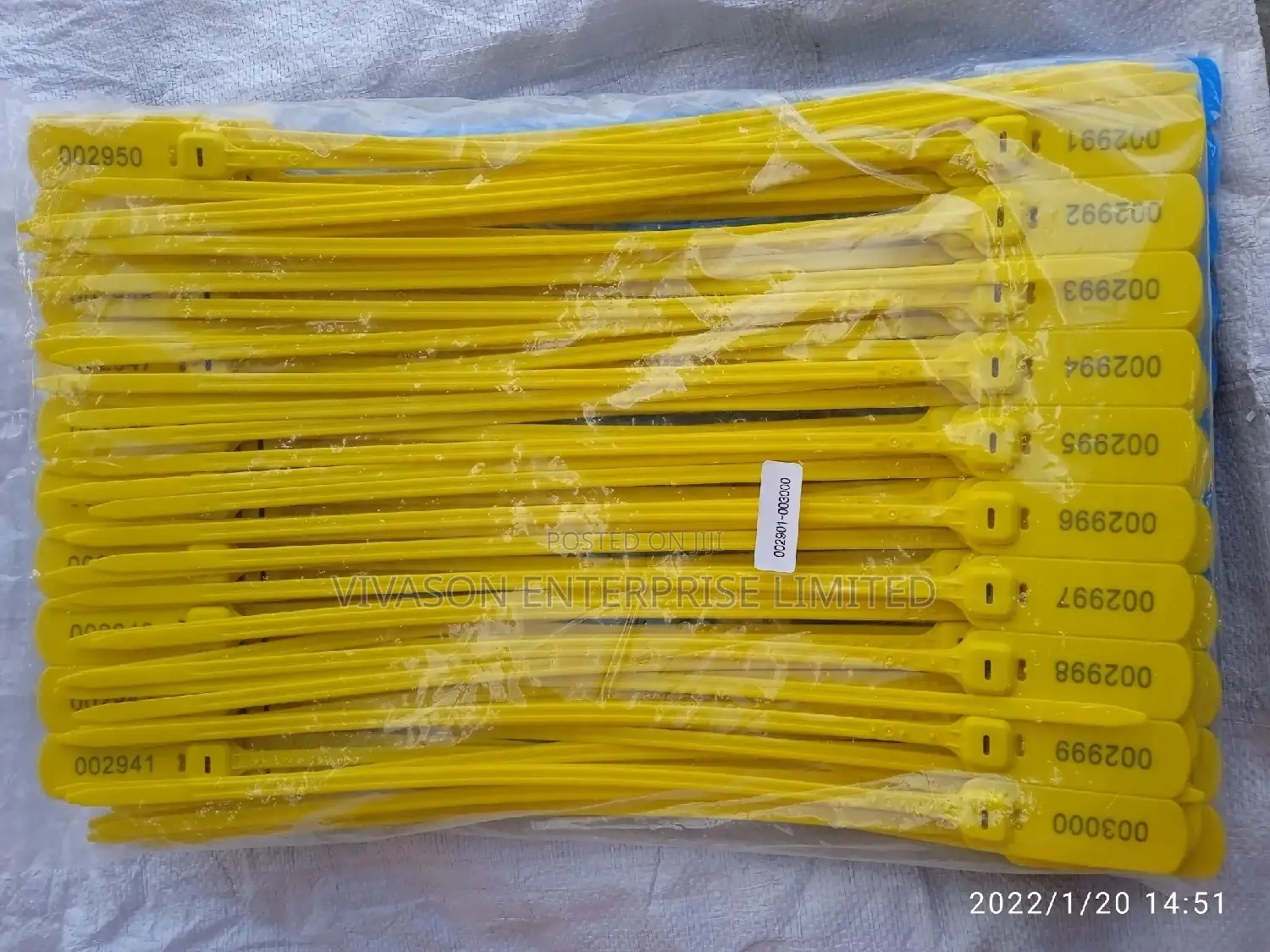 Flat Plastic Seals 40cm.