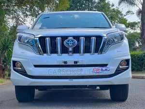 Toyota Land Cruiser Prado 2017 White