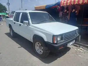 Mitsubishi L200 2001 White