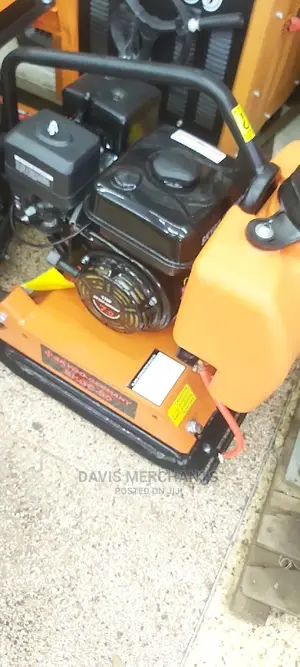 Plate Compactor Skygo Make Petrol Propelled Machine