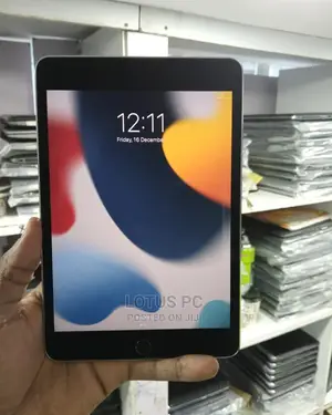 Apple iPad Mini 4 128 GB Gray