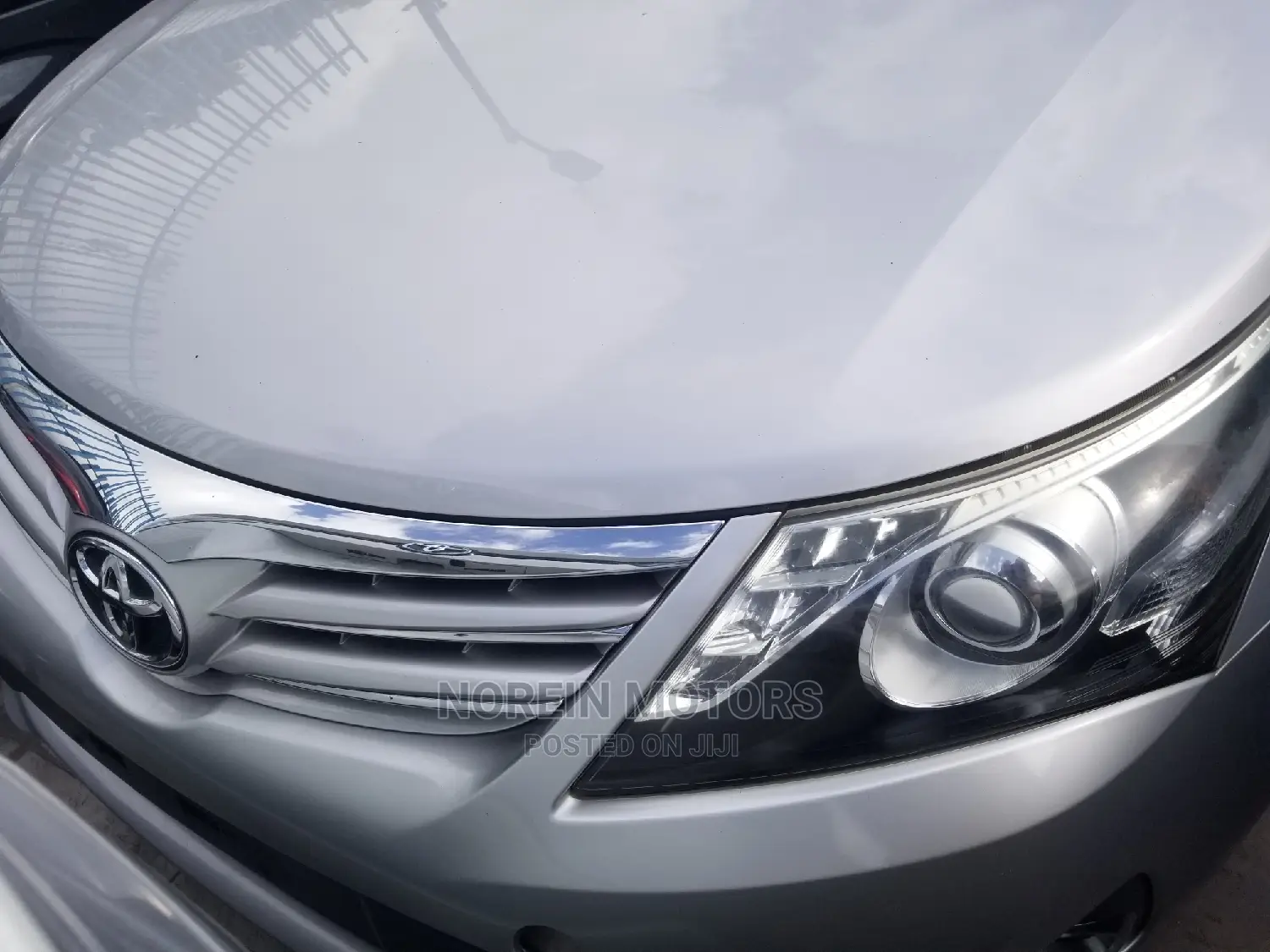 Toyota Avensis 2015 Silver