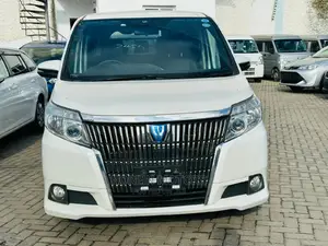 Toyota Esquire 2015 White
