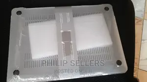 Protective Lightweight Shell Protects Your Macbook Pro From