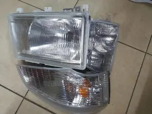 Head Lamp Lights Mitsubishi Canter 2005/4d35/4m50