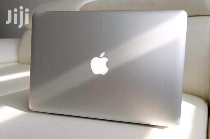 Laptop Apple MacBook Pro 4GB Intel Core i5 HDD 500GB