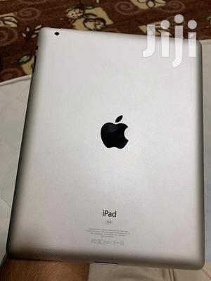 Apple iPad 2 Wi-Fi + 3G 16 GB Gray