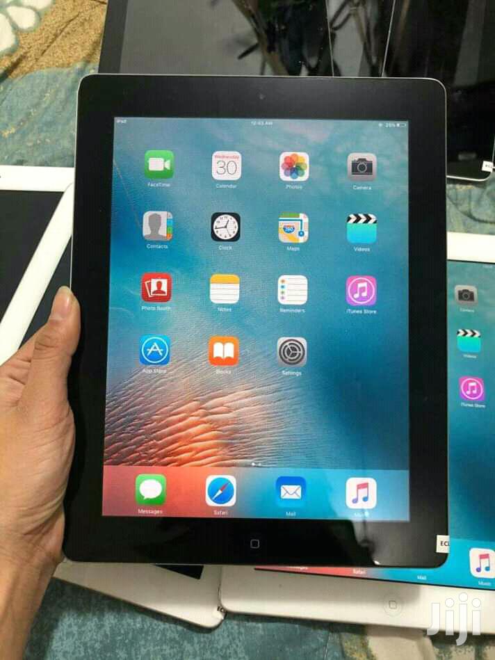 Apple iPad 2 Wi-Fi 16 GB Silver