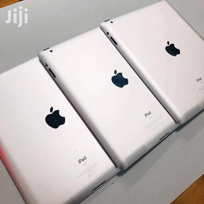 Apple iPad 2 Wi-Fi 16 GB Silver