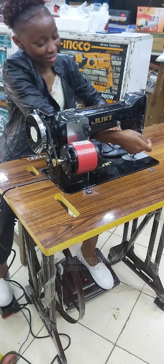 Juki Sewing Machine With Heavy Duty Motor Imported Table