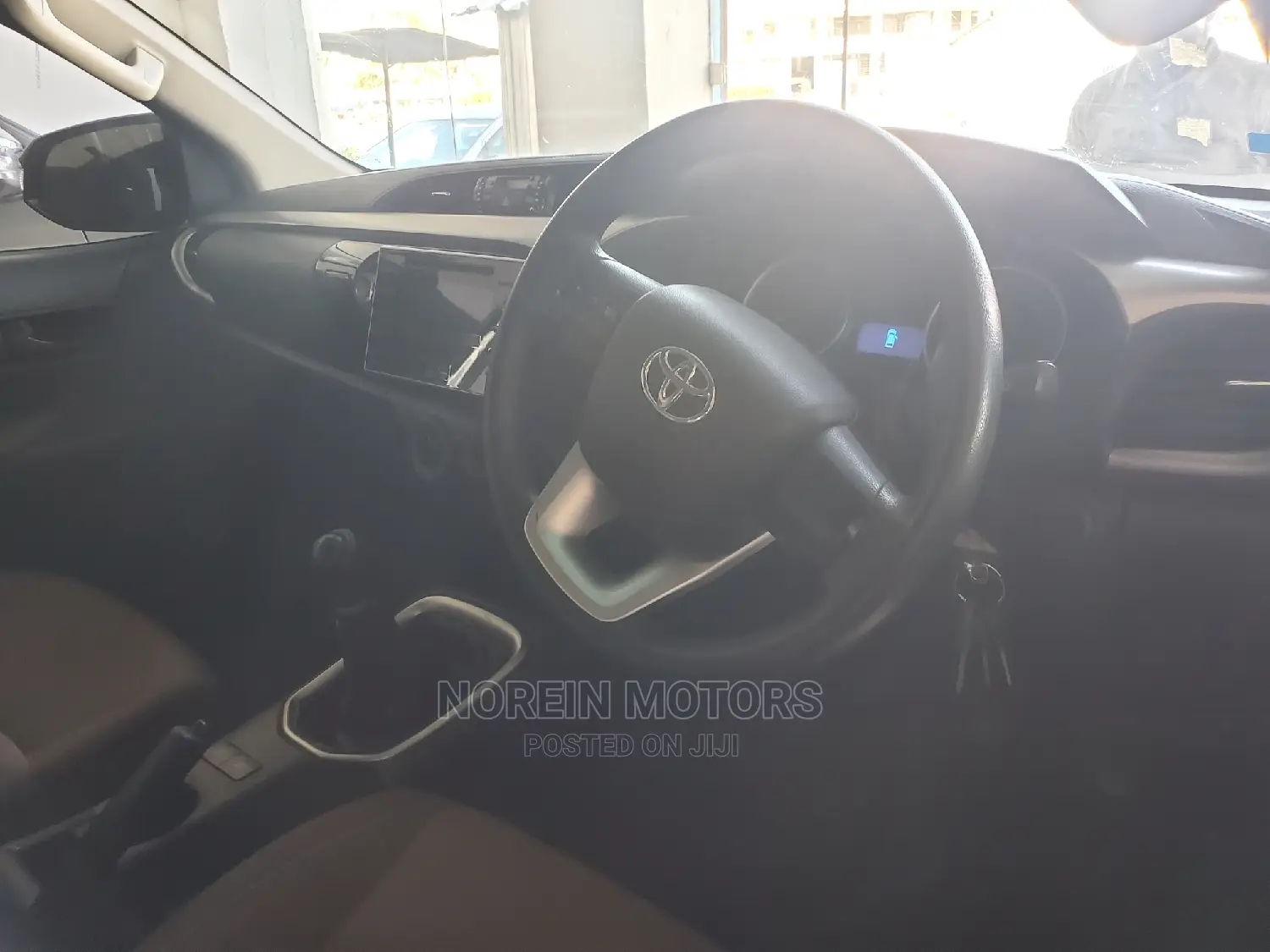 Toyota Hilux 2017 Silver