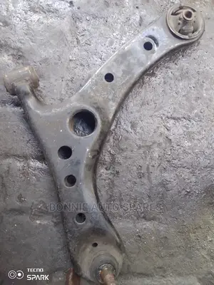 Toyota ISIS Arm