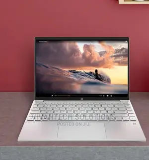 New Laptop HP Pavilion 13 8GB AMD Ryzen 5 SSD 512GB