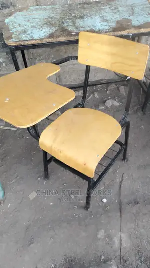 Institutional / Arm Chair