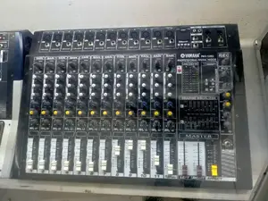 Yamaha Proffessional Music Mixer