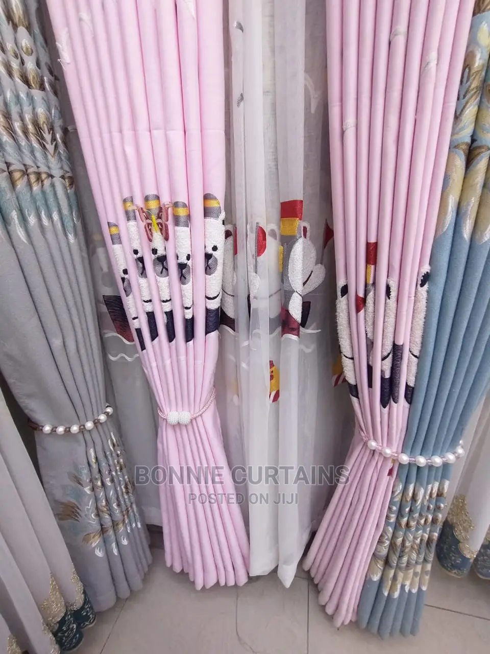 Curtains and Shears Available in Affordable Prices