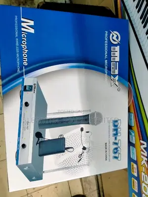 Max, Wireless 767