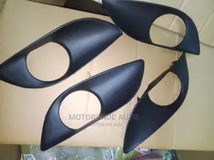 Toyota Vitz 2008 Fog Light and Covers (Set)