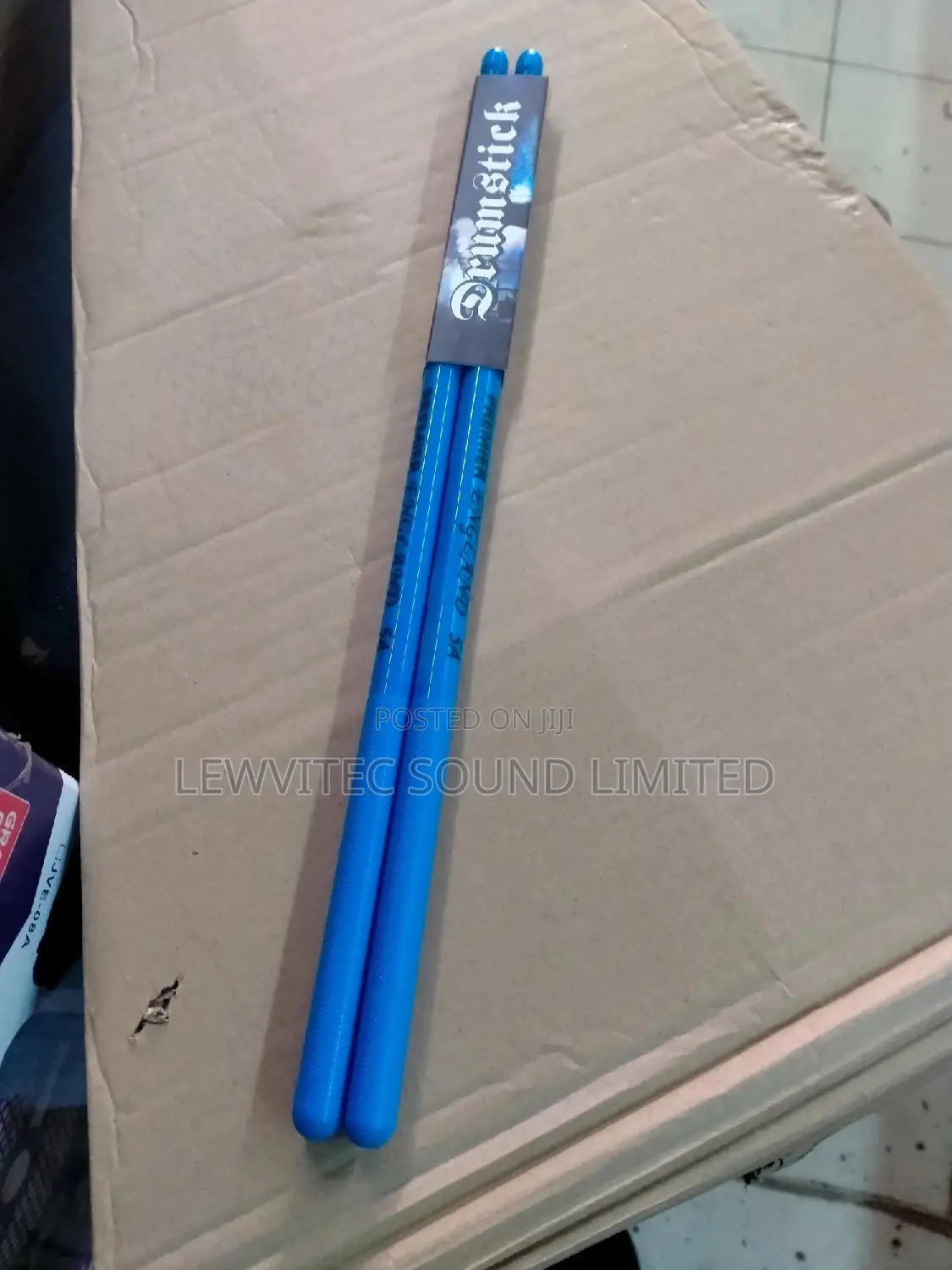 Plastic, Drumsticks