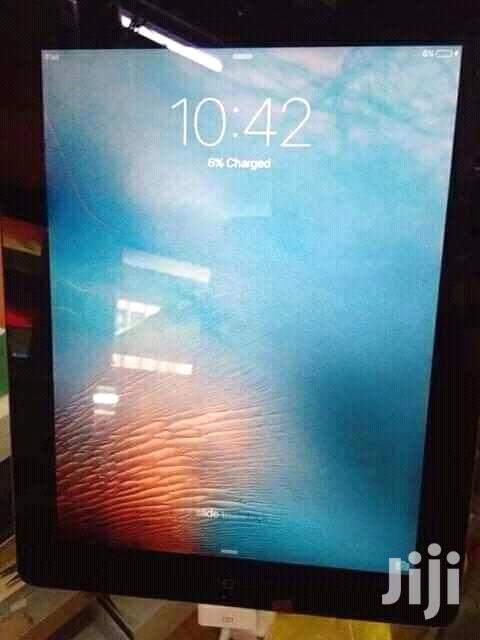 Apple iPad 2 Wi-Fi 16 GB Silver