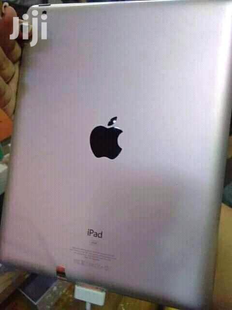 Apple iPad 2 Wi-Fi 16 GB Silver