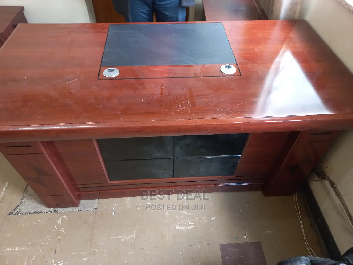 Office Executive Desk Furniture Assembling