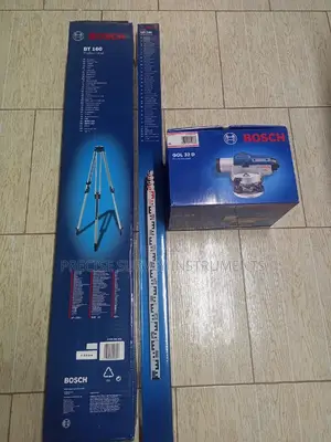 Bosch Dumpy Level Set (Gol 32d Head, Tripod and Staff)