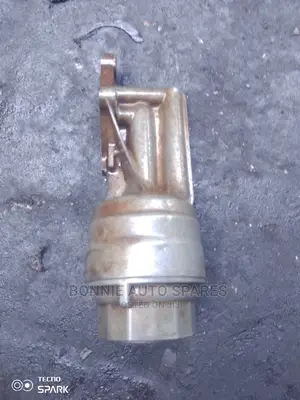 1KR Oil Filter Housing (Strainer)
