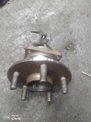Toyota Wish Hub