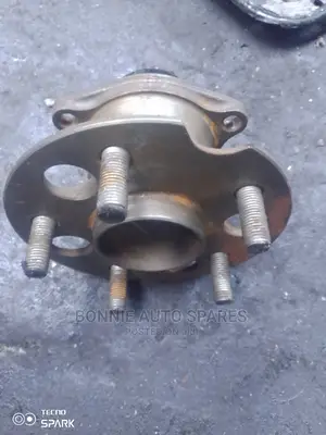 Voxy Wheel Hub