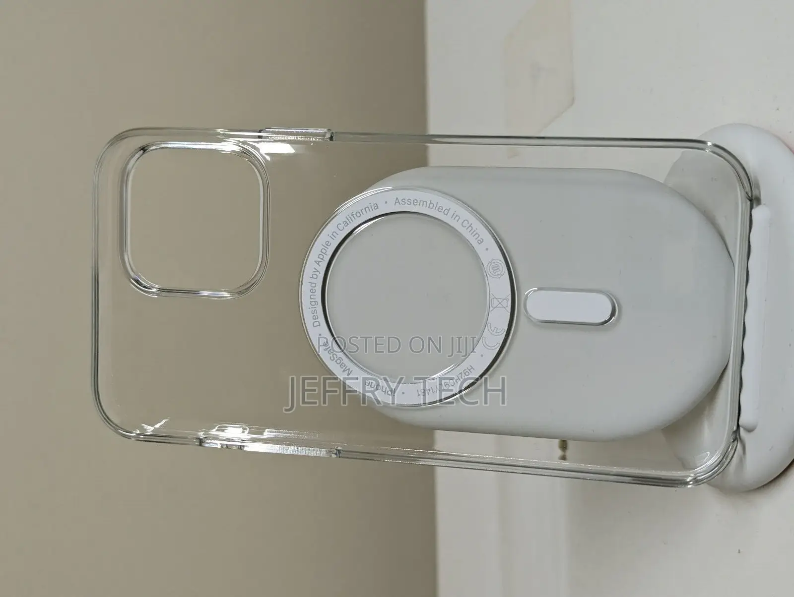 Apple Clear Case With Magsafe for iPhone 14 Pro Max