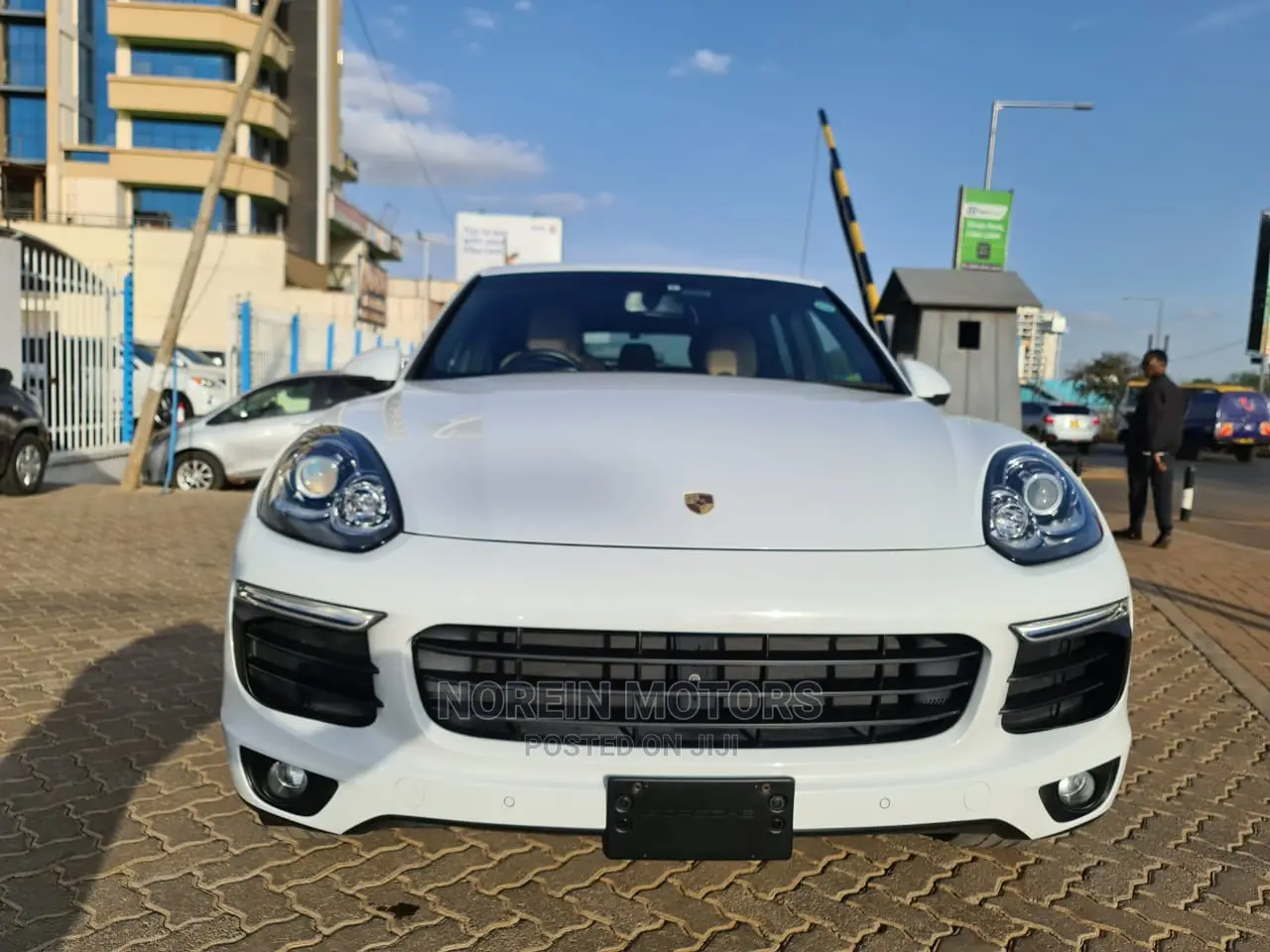 Porsche Cayenne 2015 Ivory