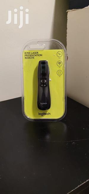 Logitech R700 Wireless Laser Presentation Remote