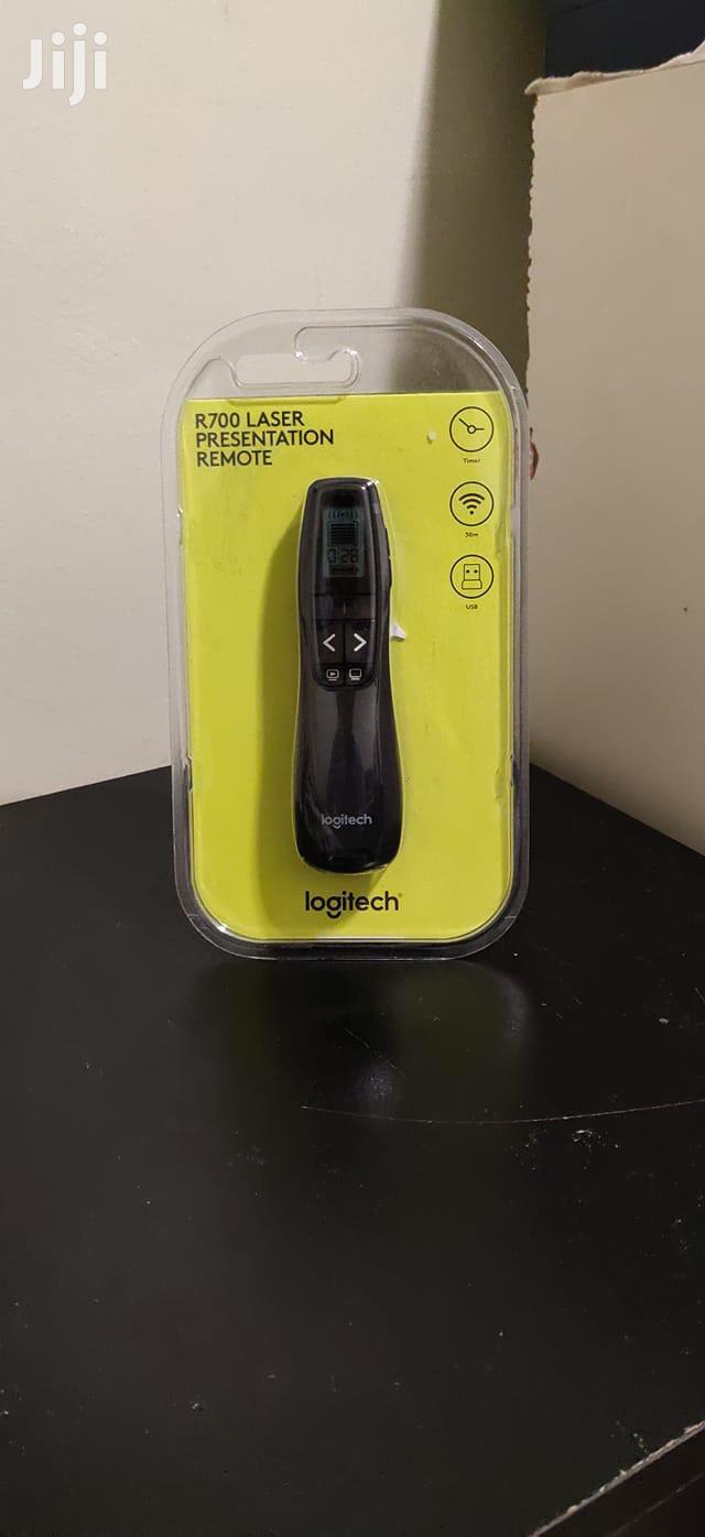 Logitech R700 Wireless Laser Presentation Remote