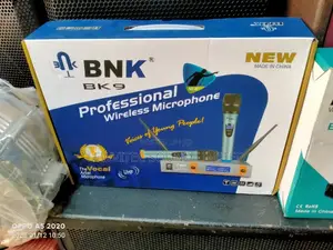 BNK Proffesional Wireless Microphone BK9